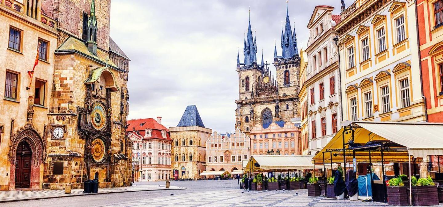 Fairytale Castle Apartment Praha Bagian luar foto